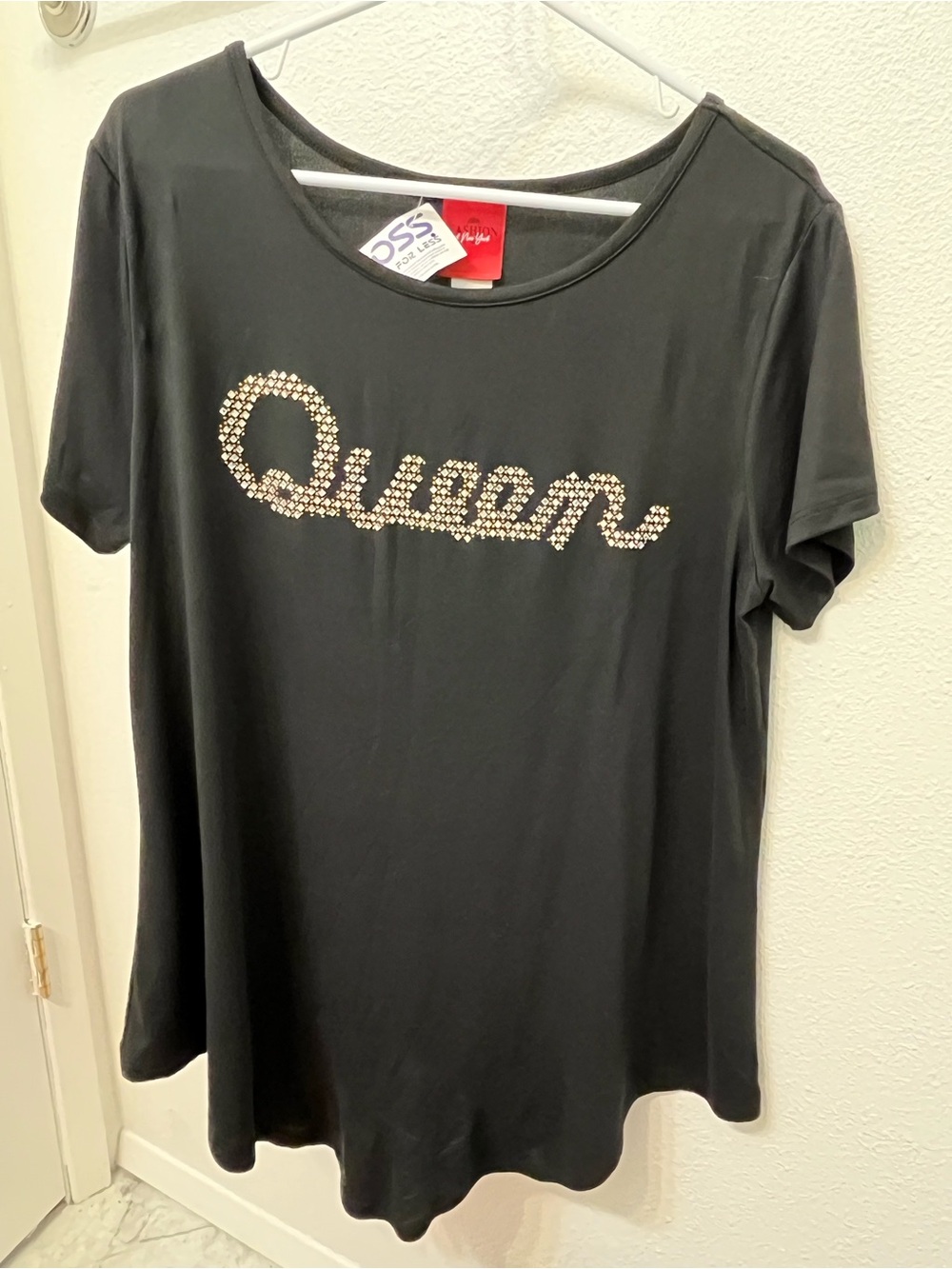 Embellished 'Queen' Black Short Sleeve Tee